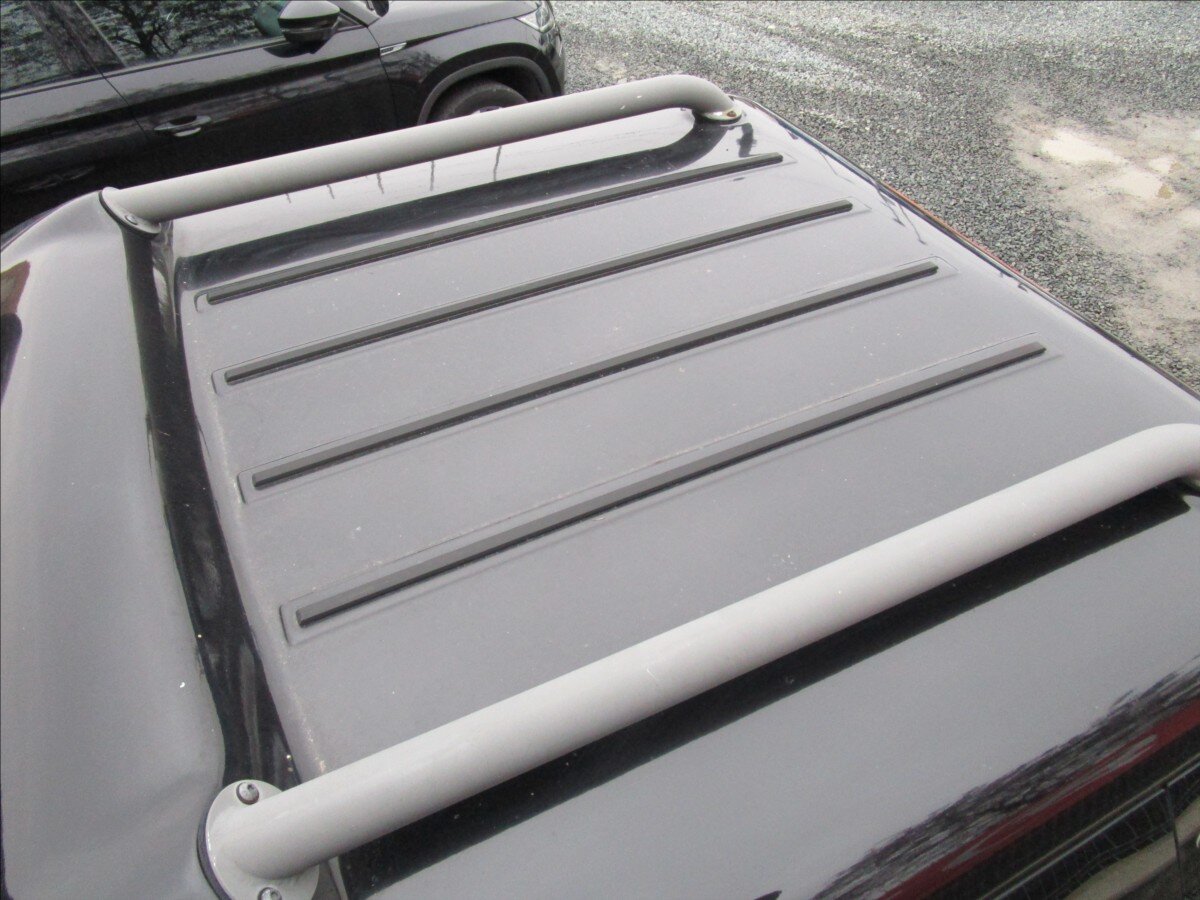 Nissan Navara Ostatní 2,5 l 126 kw