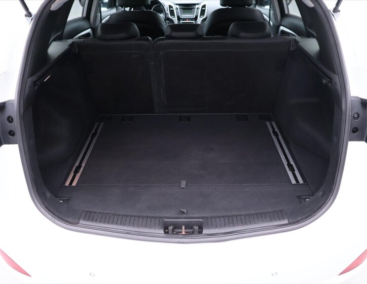 Hyundai i30 Kombi 1,6 l 99 kw