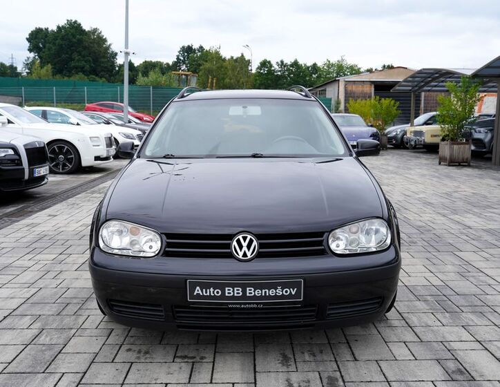 Volkswagen Golf 1