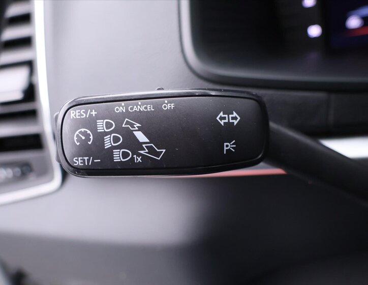 Škoda Karoq SUV / Terénní 2,0 l 110 kw