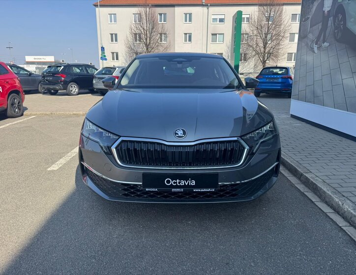 Škoda Octavia Sedan / Limuzína 1,5 l 110 kw