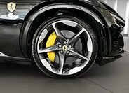 Ferrari Purosangue SUV / Terénní 6,5 l 529 kw