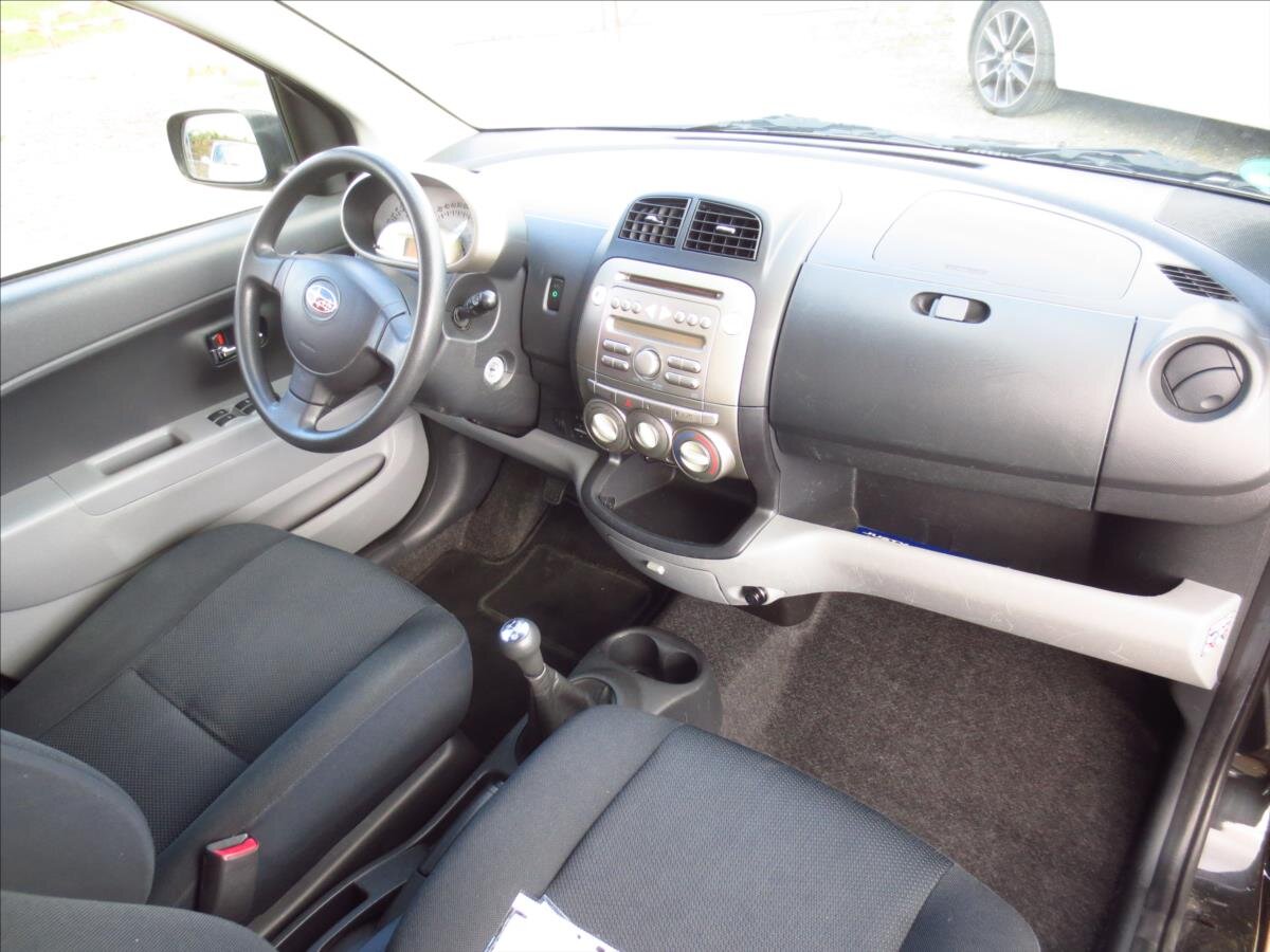 Subaru Justy Hatchback 998,0 51 kw