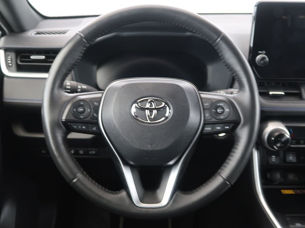 Toyota RAV4 SUV 2,5 l 131 kw