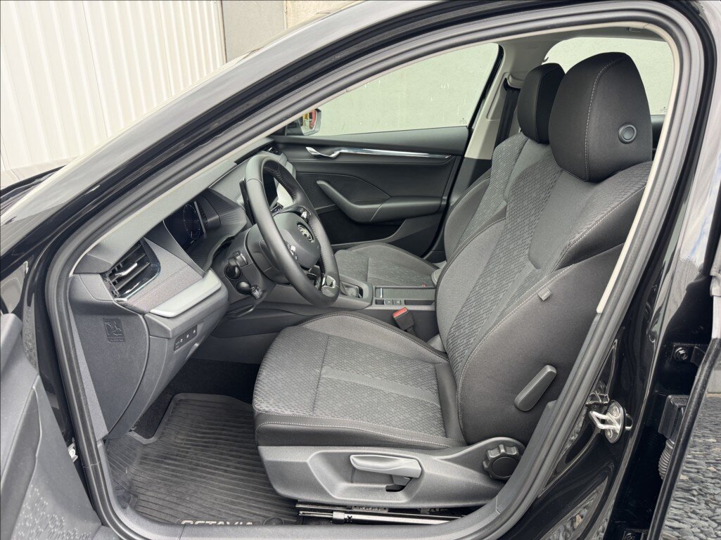 Škoda Octavia Sedan / Limuzína 1,5 l 110 kw