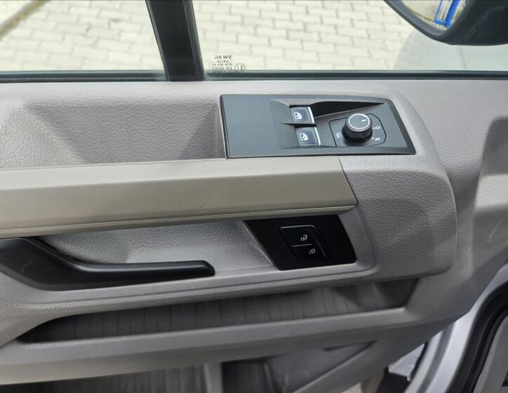 Volkswagen Crafter 9