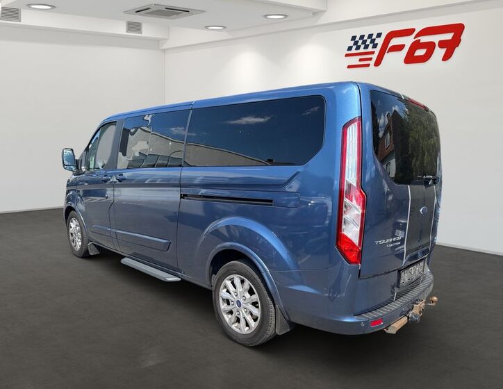 Ford Tourneo Custom 4