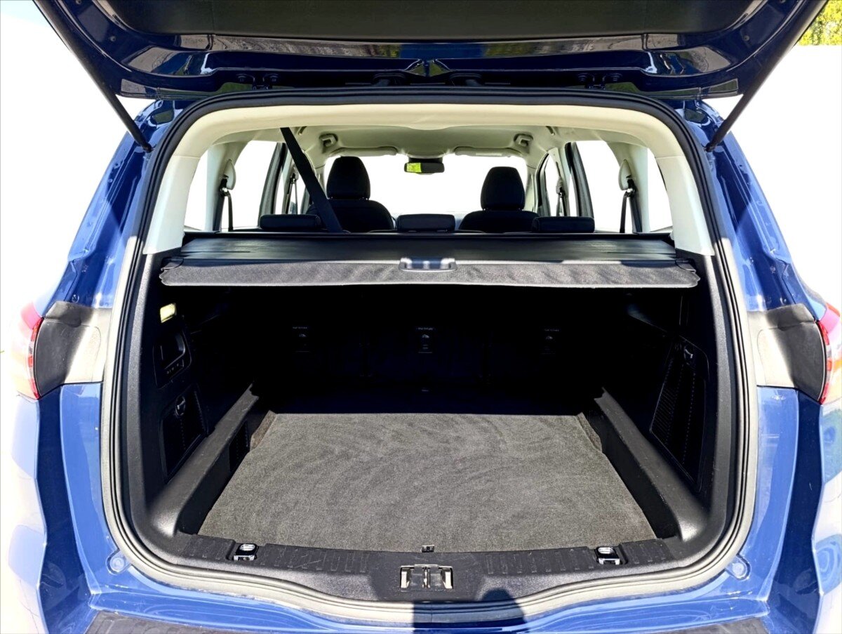 Ford S-MAX MPV 1,5 l 121 kw