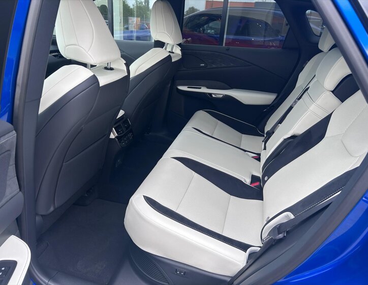 Lexus RX 500h SUV / Terénní 2,4 l 272 kw