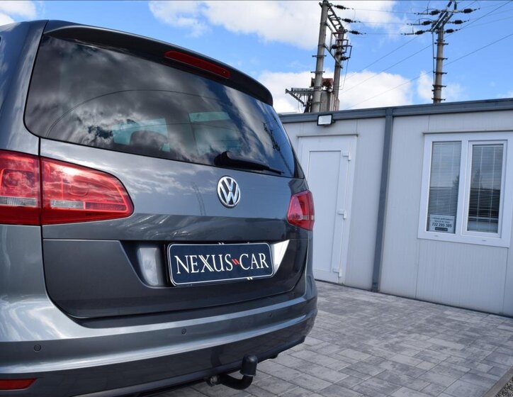 Volkswagen Sharan MPV 2,0 l 103 kw