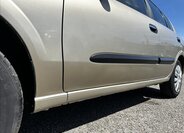 Nissan Almera Hatchback 1,5 l 72 kw