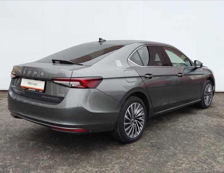 Škoda Superb Liftback 2,0 l 142 kw