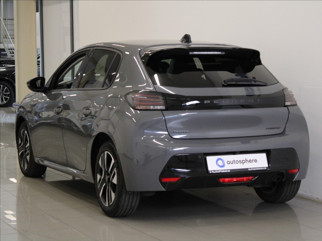 Peugeot 208 Hatchback 1,2 l 81 kw