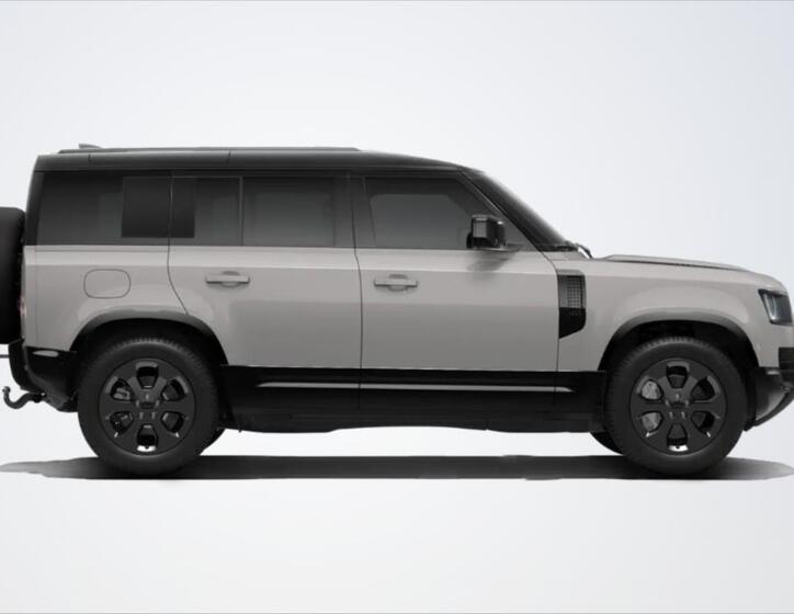 Land Rover Defender 2