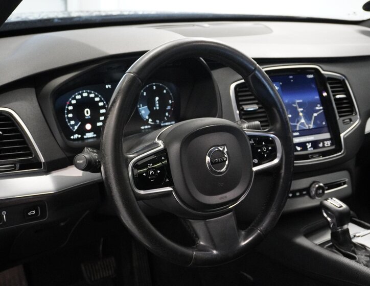 Volvo XC90 SUV 2,0 l 173 kw