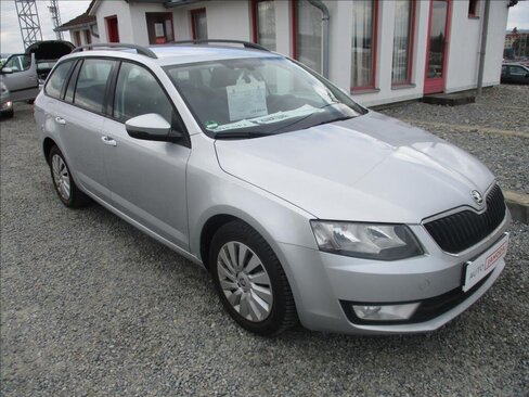 Škoda Octavia Kombi 2,0 l 110 kw