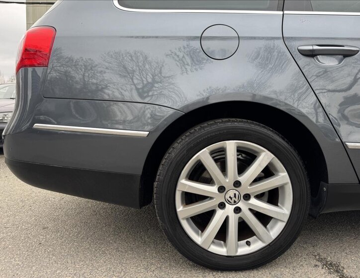 Volkswagen Passat Kombi 2,0 l 103 kw