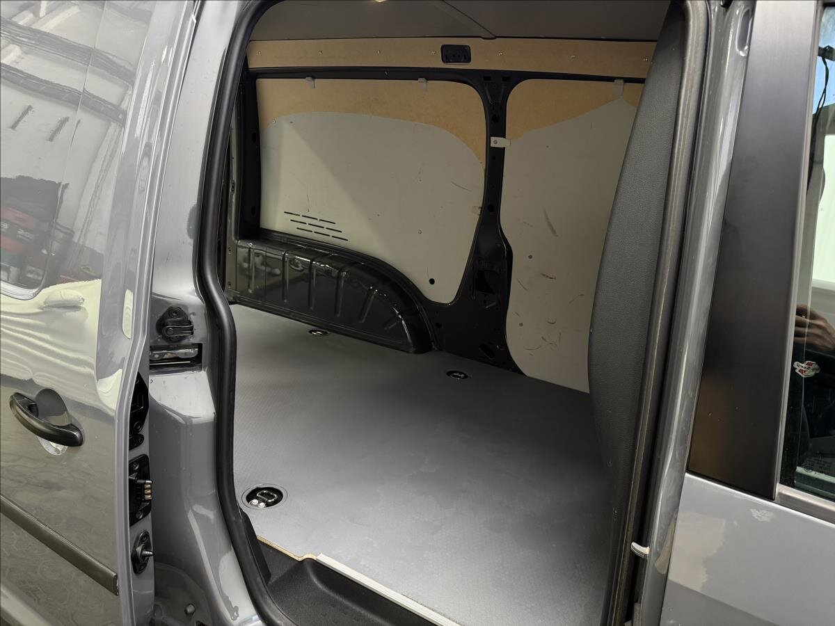 Volkswagen Caddy Ostatní 1,4 l 81 kw