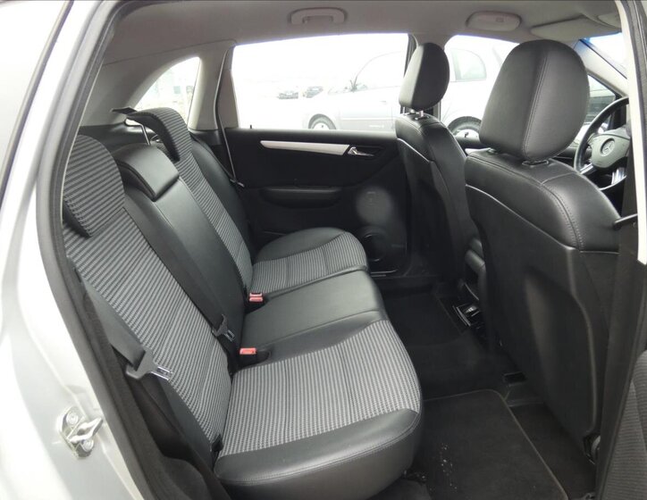 Mercedes-Benz Třídy B Hatchback 2,0 l 80 kw