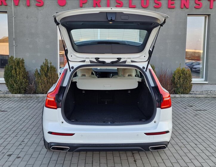 Volvo V60 Kombi 2,0 l 140 kw