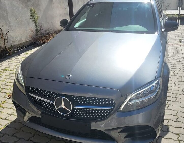 Mercedes-Benz Třídy C Kombi 2,0 l 143 kw