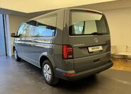 Volkswagen Caravelle 6