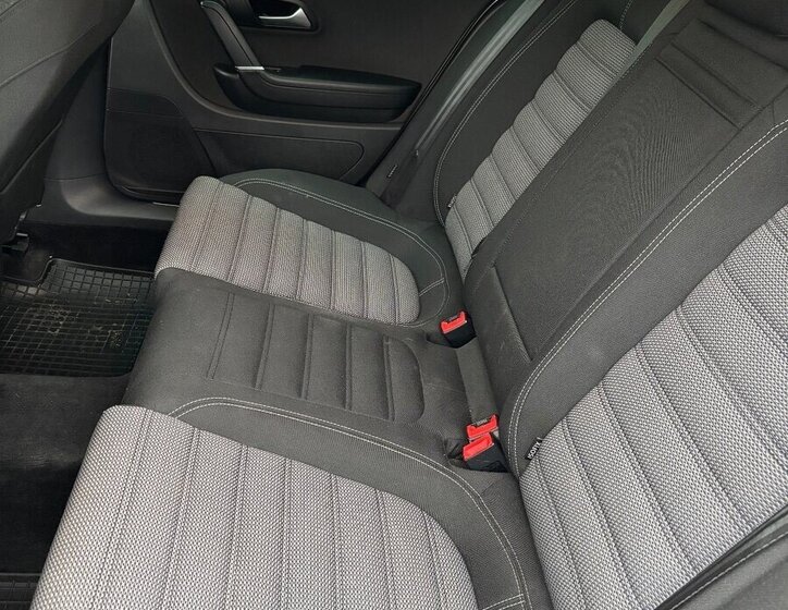 Volkswagen Passat CC Sedan 0,0 103 kw