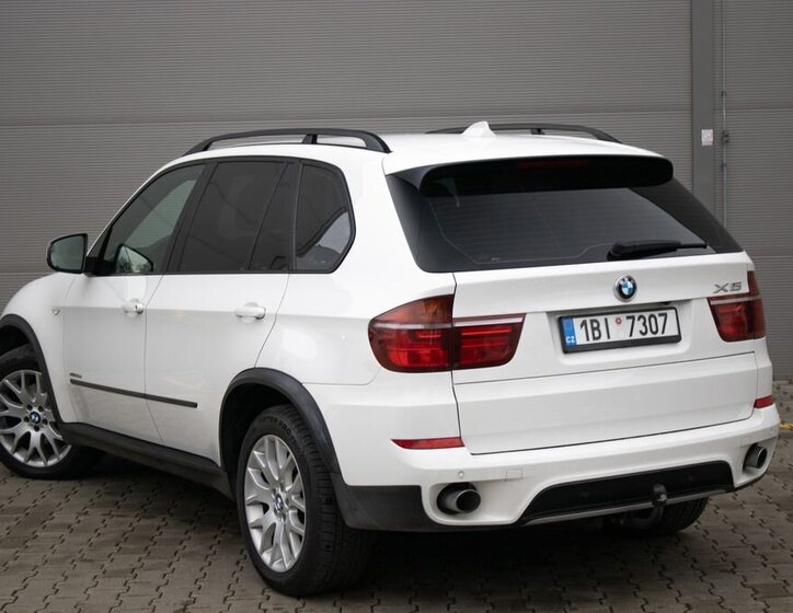 BMW X5 SUV 3,0 l 180 kw