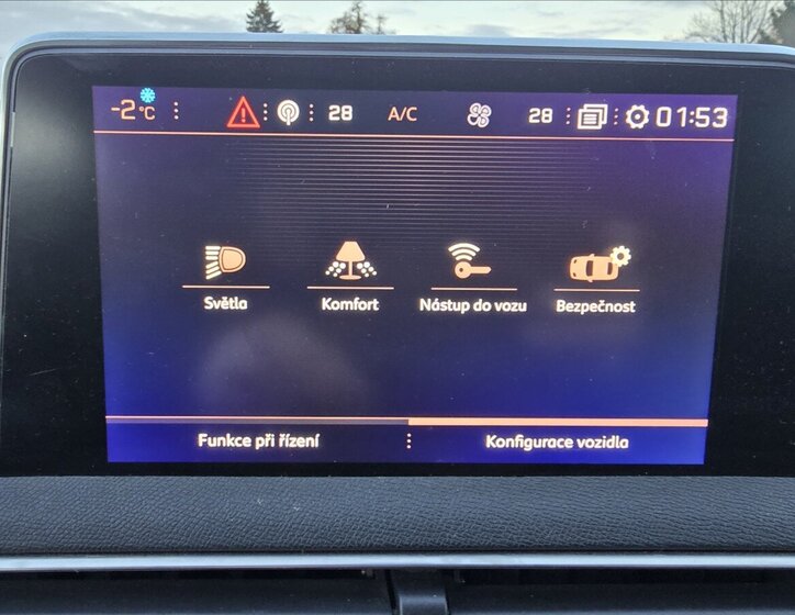 Peugeot 5008 SUV / Terénní 1,6 l 88 kw