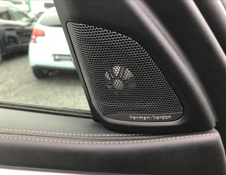 BMW X6 Sedan / Limuzína 3,0 l 190 kw