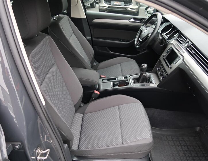 Volkswagen Passat 14