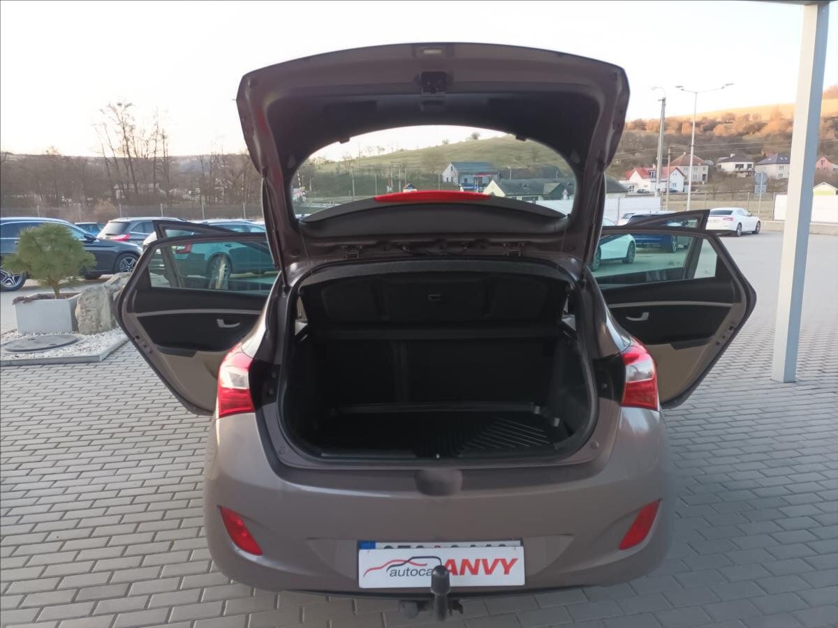 Hyundai i30 Hatchback 1,6 l 88 kw