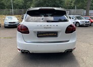Porsche Cayenne 7