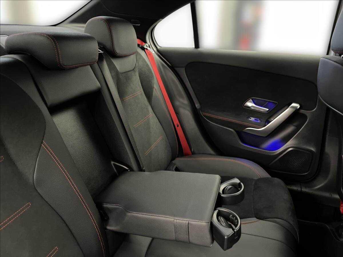 Mercedes-Benz Třídy A Sedan 2,0 l 225 kw