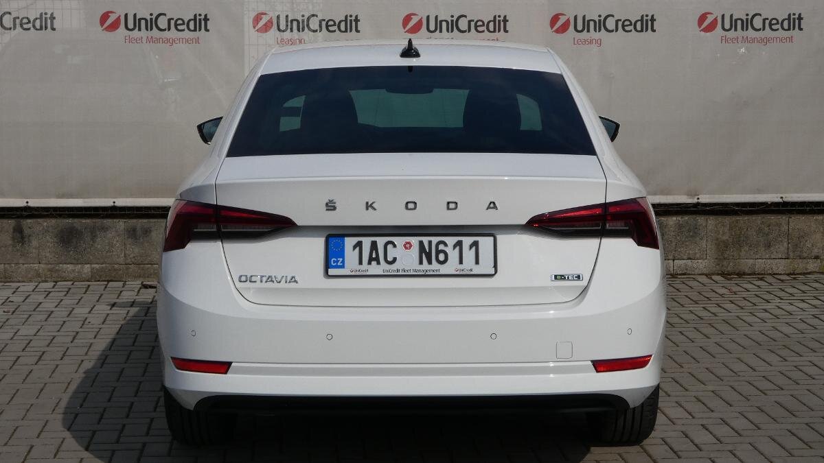 Škoda Octavia Sedan / Limuzína 1,5 l 110 kw