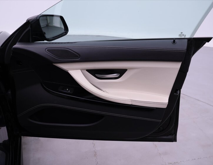 BMW Řada 6 12