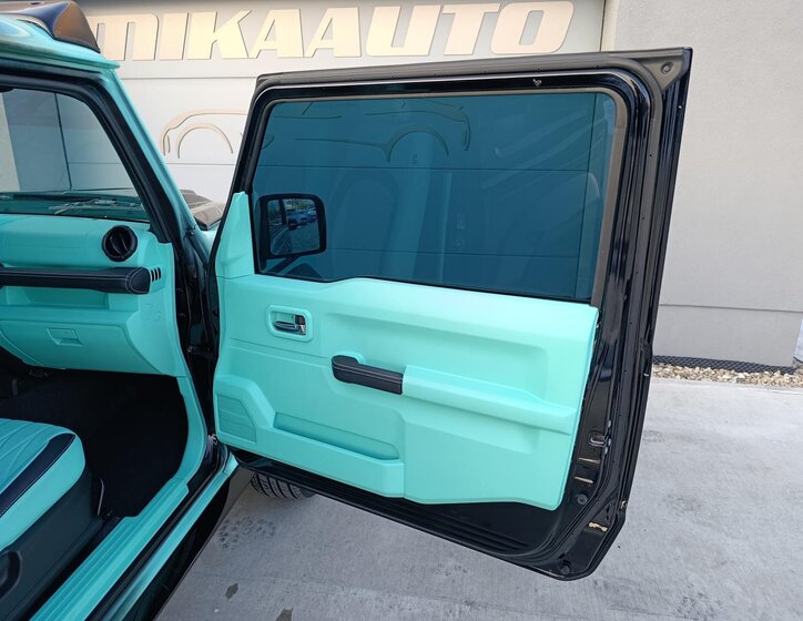 Suzuki Jimny SUV 1,5 l 75 kw