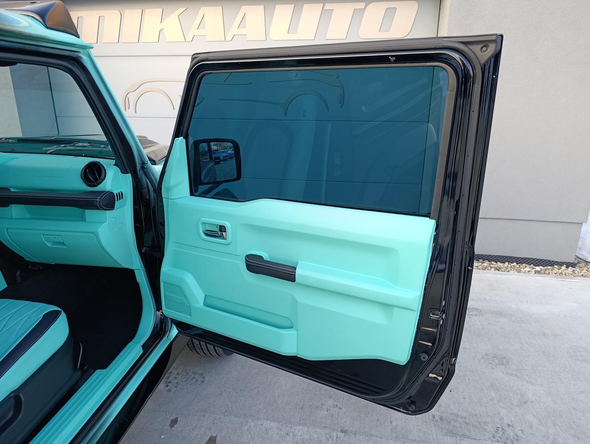 Suzuki Jimny SUV 1,5 l 75 kw