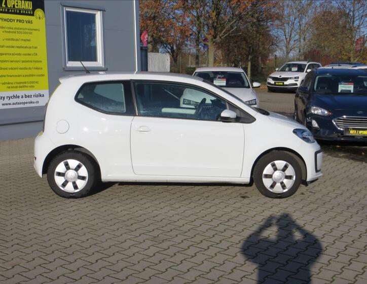Volkswagen up! 9