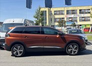 Peugeot 5008 SUV 1,2 l 96 kw
