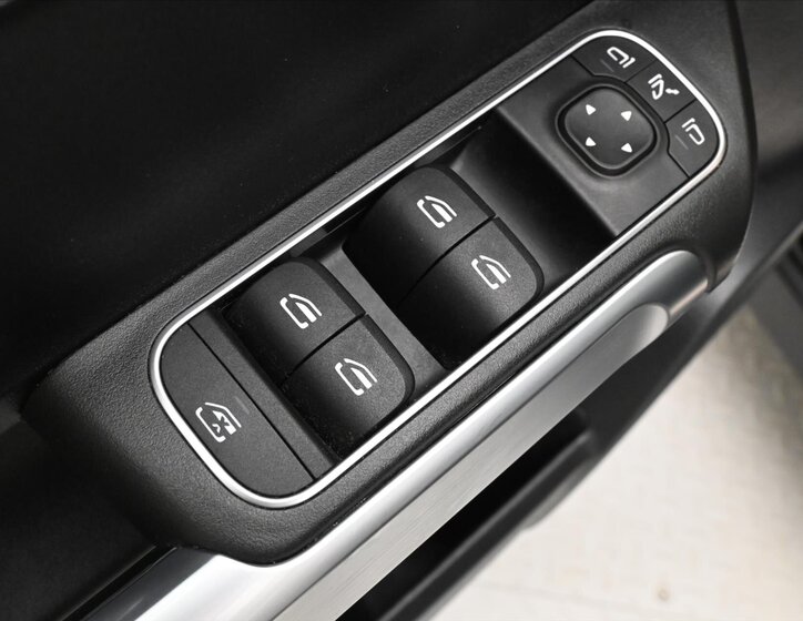 Mercedes-Benz GLB SUV 2,0 l 140 kw