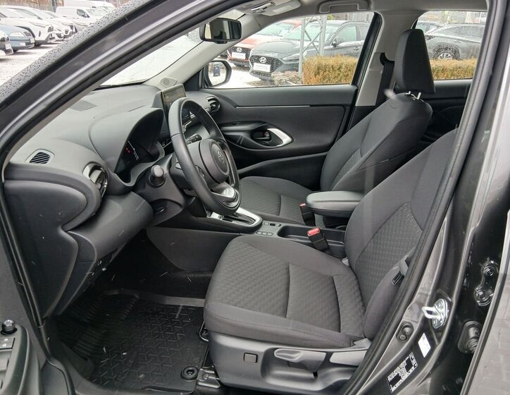 Toyota Yaris Cross 10