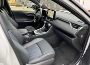 Toyota RAV4 SUV 2,5 l 131 kw