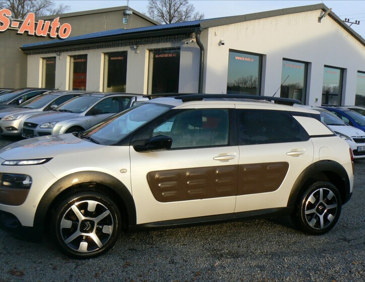 Citroën C4 Cactus 1