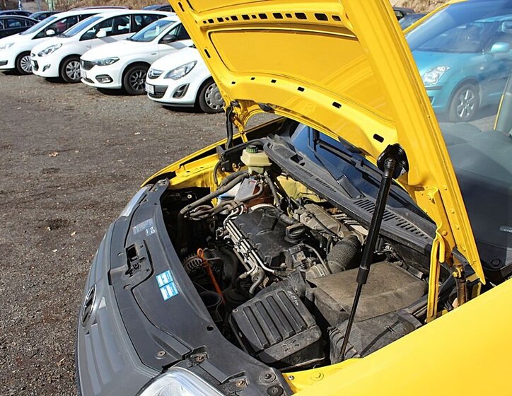 Volkswagen Caddy Skříň 2,0 l 51 kw