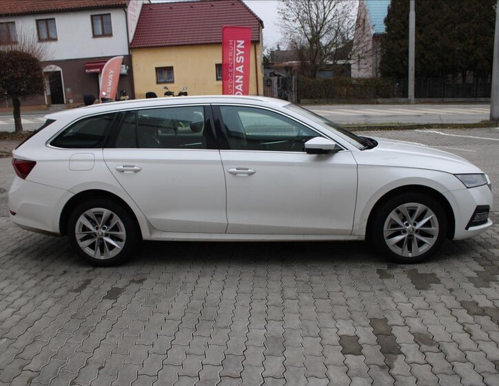 Škoda Octavia Kombi 2,0 l 110 kw
