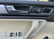 Volkswagen Touareg 19