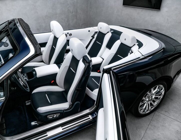 Rolls-Royce Dawn 16