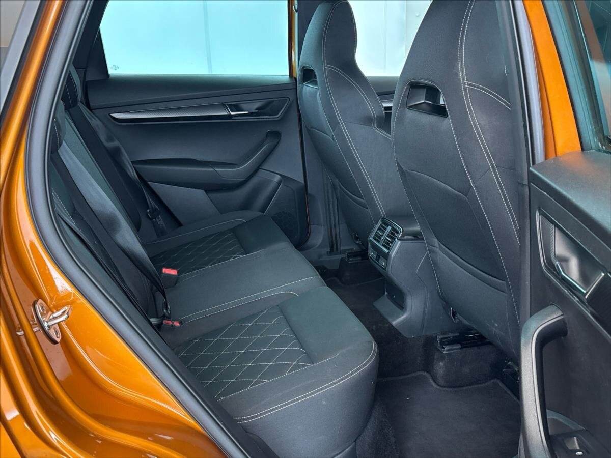 Škoda Karoq SUV / Terénní 1,5 l 110 kw