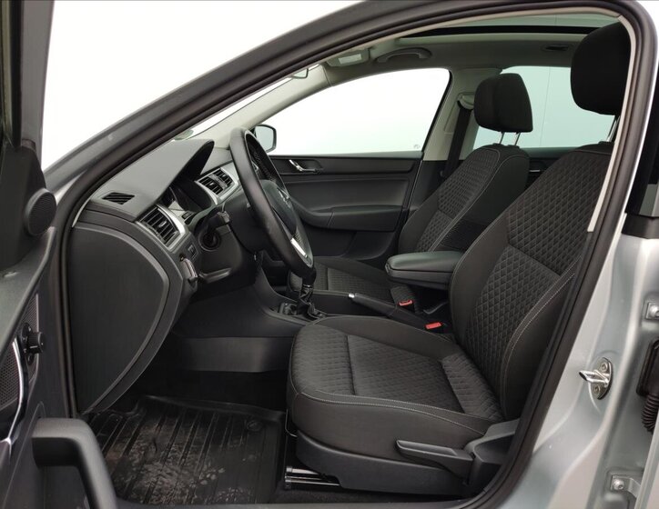 Škoda Rapid Hatchback 1,2 l 81 kw